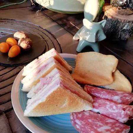 Zucchero Sui Baffi- Food Lovers Bed & Breakfast *